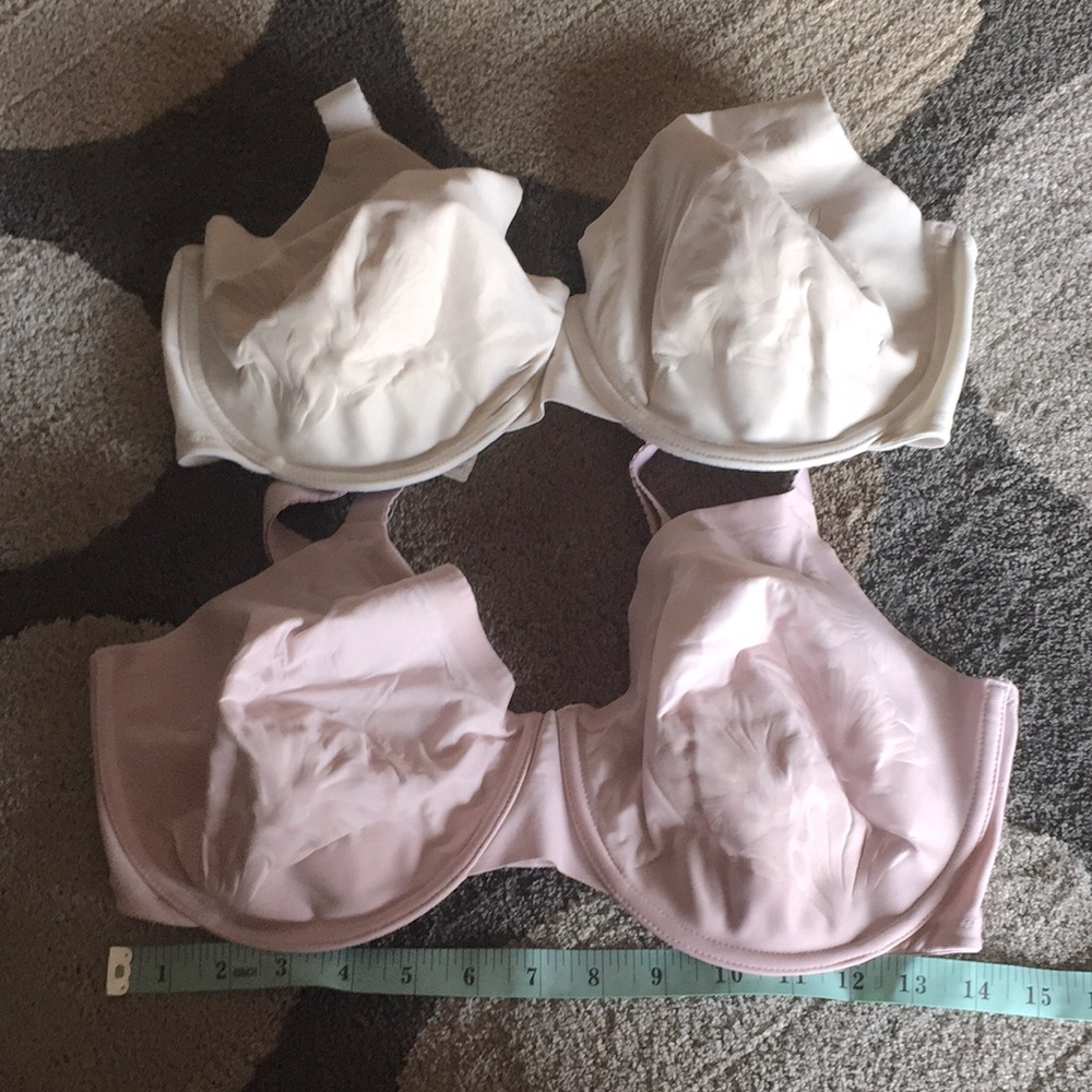BALI 38 double D light pink, Egg shell, like new